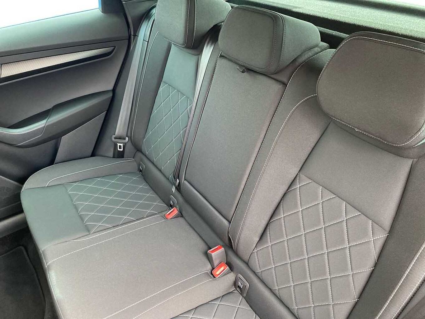 SKODA KAROQ 1.5 TSI ACT SportLine DSG Euro 6 (s/s) 5dr